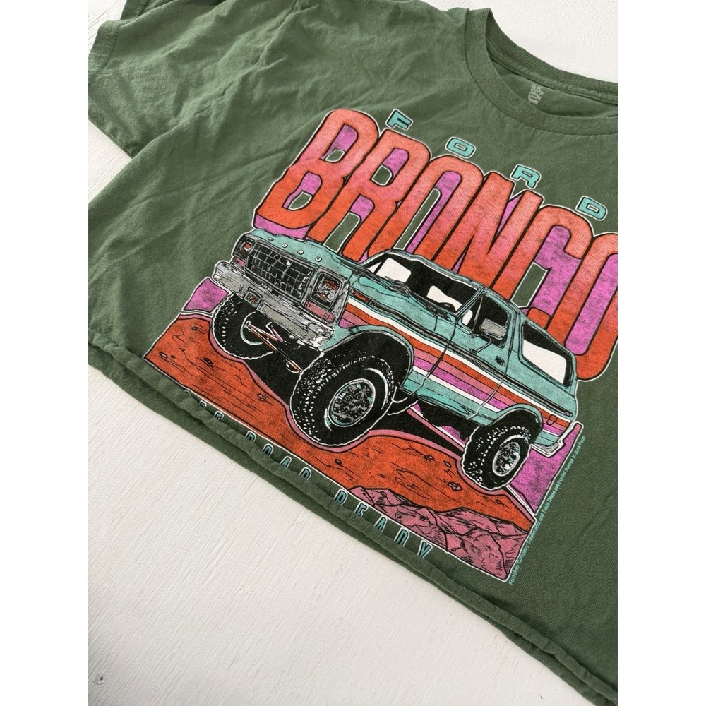 Junk Food Clothing Ford Bronco Off Road Ready Flea Market Women's M Crop Tee - Picture 3 of 16
